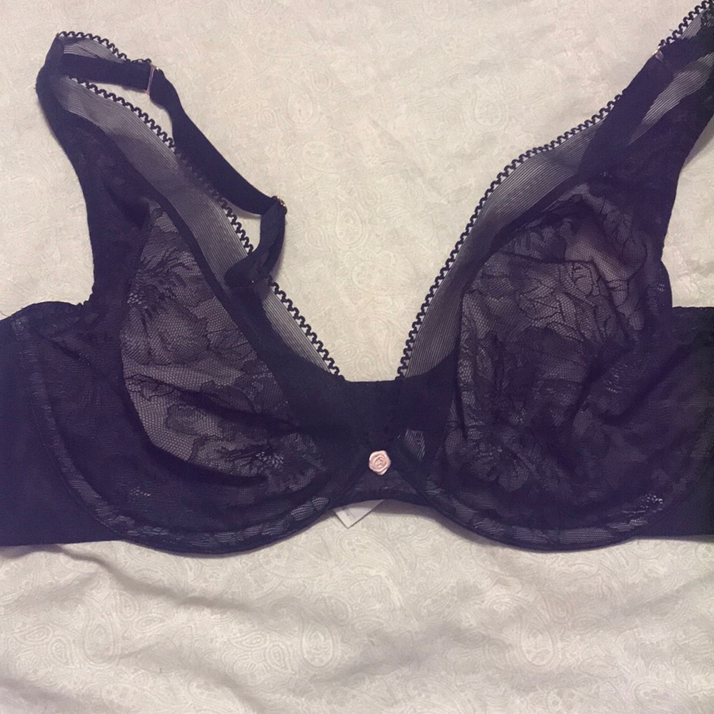 Lace unlined 42C bra